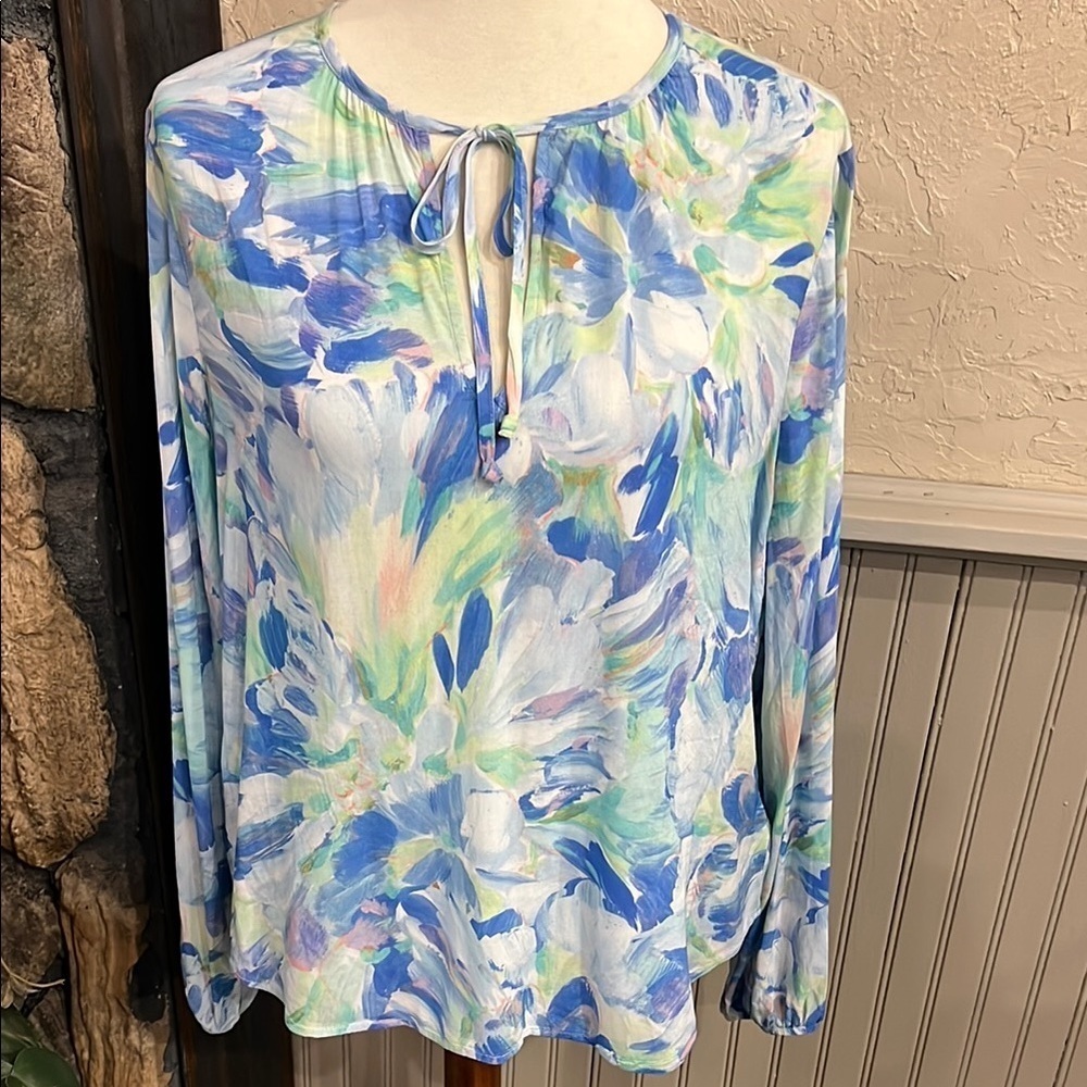 Cloth & Stone Relaxed Blue and White Long Sleeve Blouse